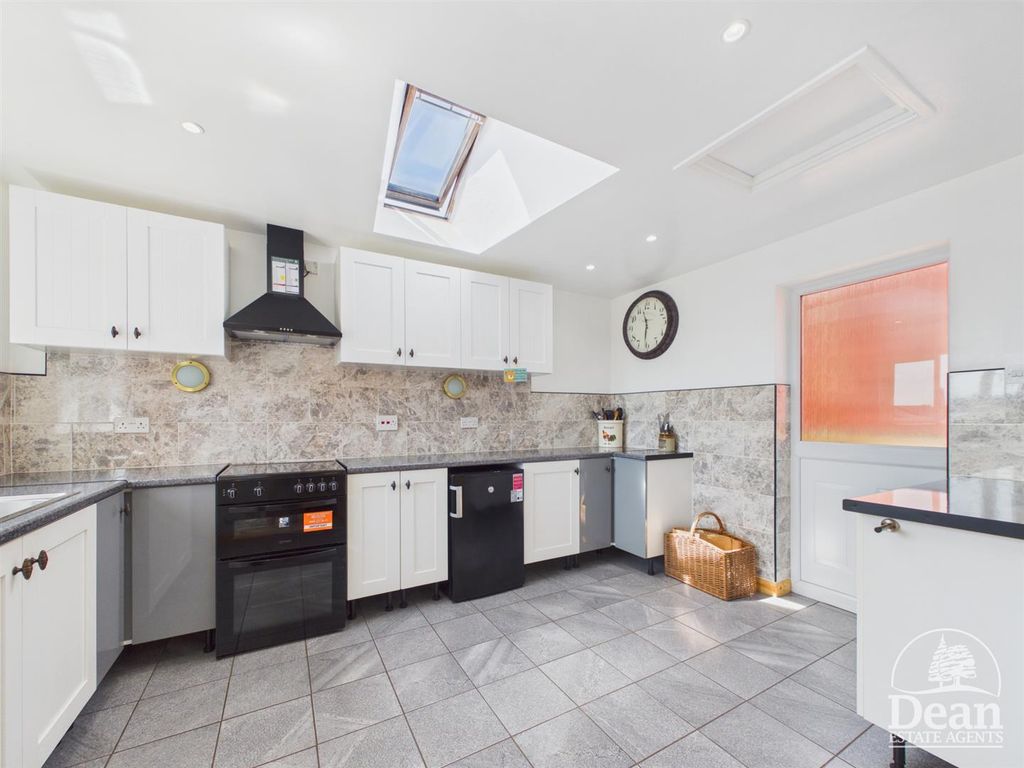 Additional image 7 of 4 bed detached house for saleThe Hawthorns, Lydney GL15