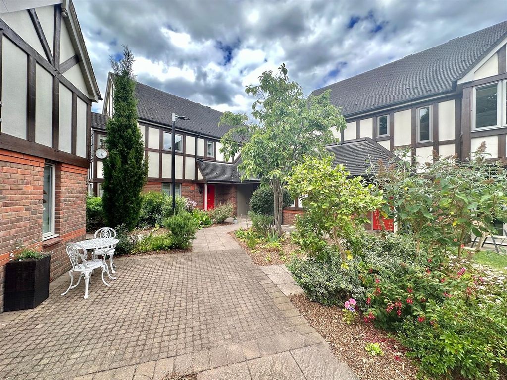 Additional image 20 of 2 bed flat for sale23 Richmond Village, Nantwich, Cheshire CW5