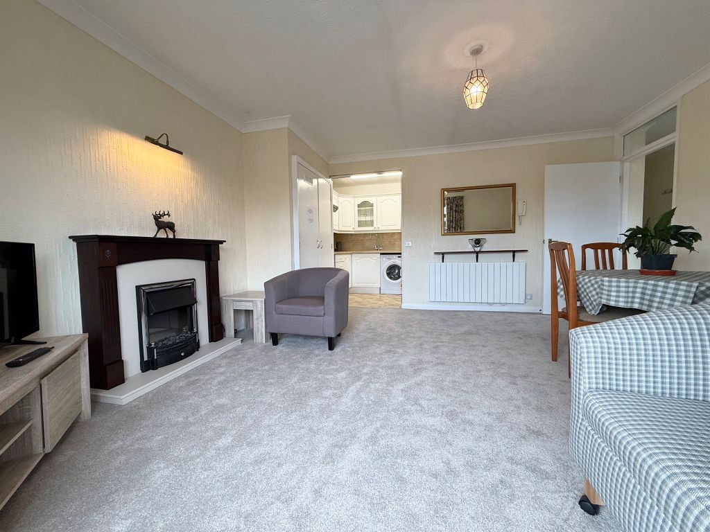 2 bed flat for saleSt Marys Mews, York YO32