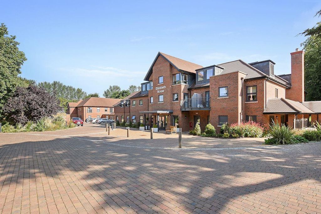 Additional image 18 of 2 bed flat for saleElizabeth House, St. Giles Mews, Stony Stratford, Milton Keynes MK11