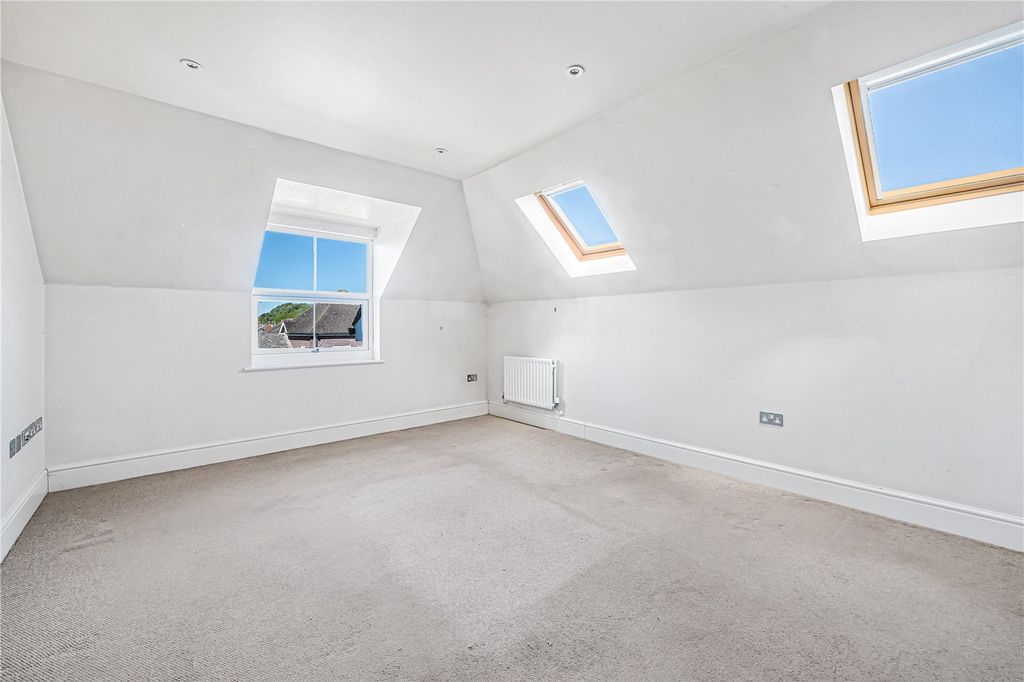 Additional image 8 of 2 bed flat for saleBarnhouse Close, Pulborough, West Sussex RH20