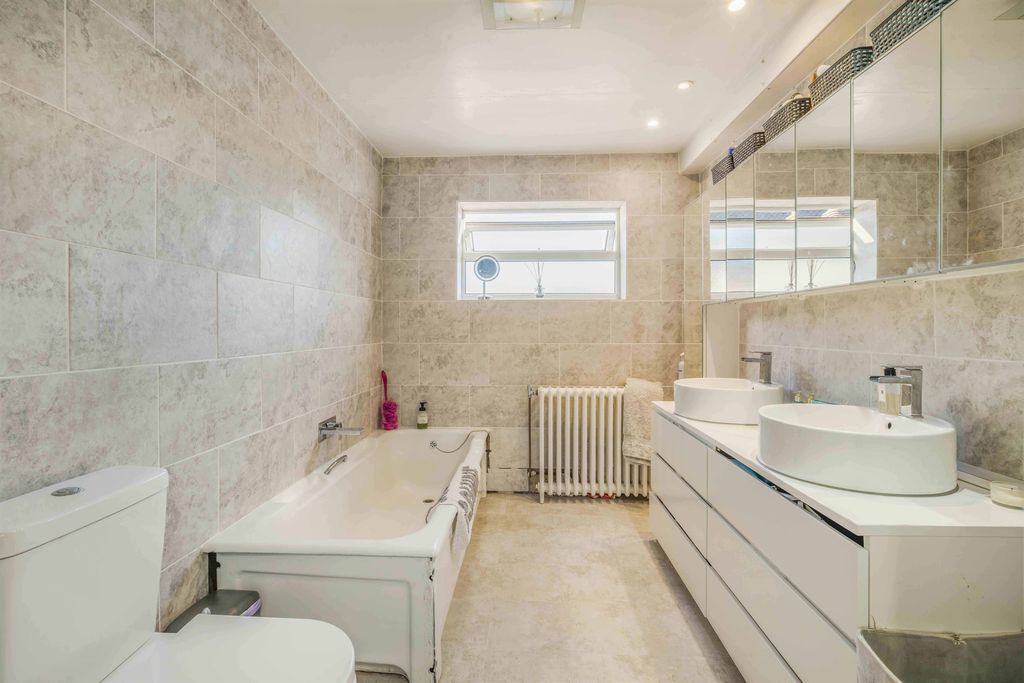 Additional image 11 of 6 bed detached house for saleLime Tree Road, Norwich NR2