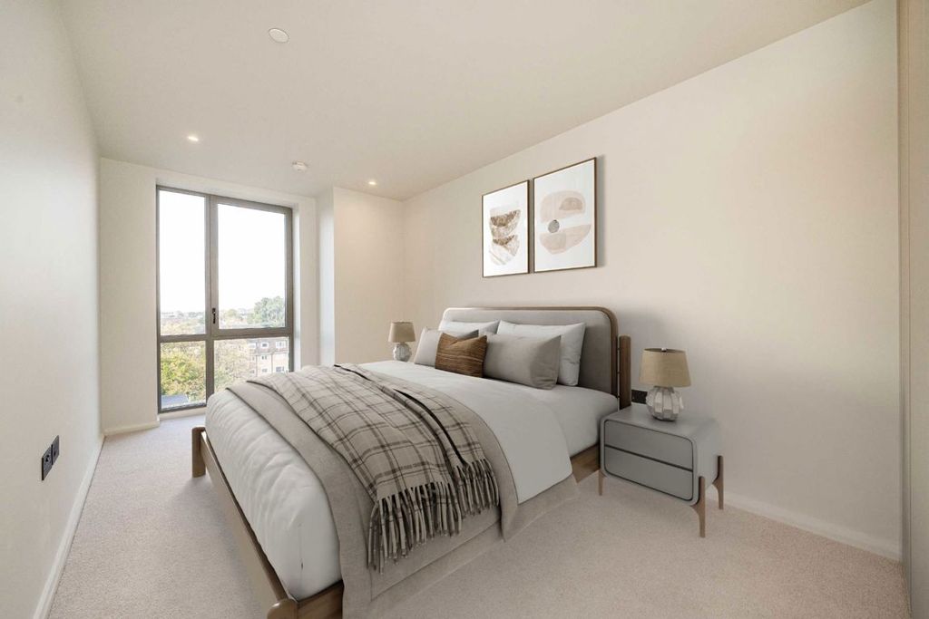 Additional image 4 of 2 bed flat for saleCoombe Road, New Malden KT3