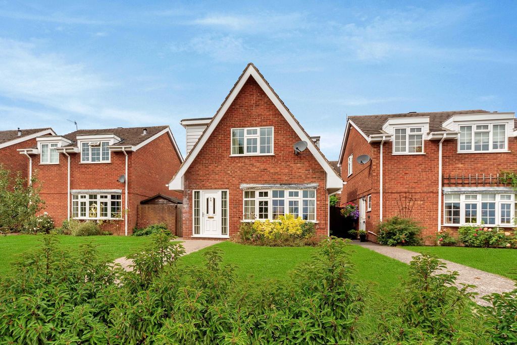 3 bed detached house for saleStation Road, Pershore WR10