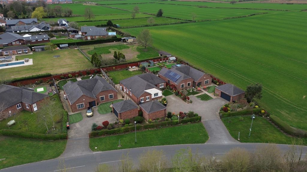 Additional image 39 of 4 bed bungalow for salePenniment Lane, Mansfield NG19