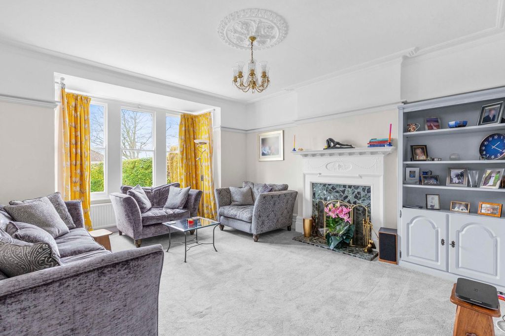 Additional image 10 of 7 bed detached house for salePrinces Risborough, Buckinghamshire HP27