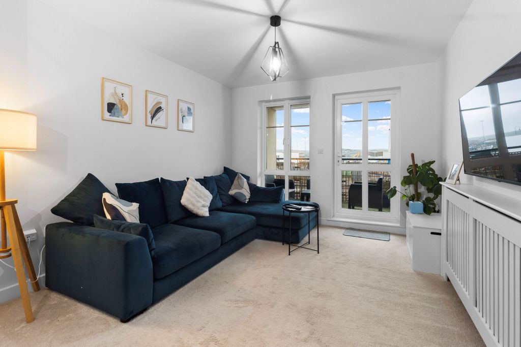 Additional image 6 of 3 bed flat for saleMariners Wharf, Fort Road, Newhaven BN9