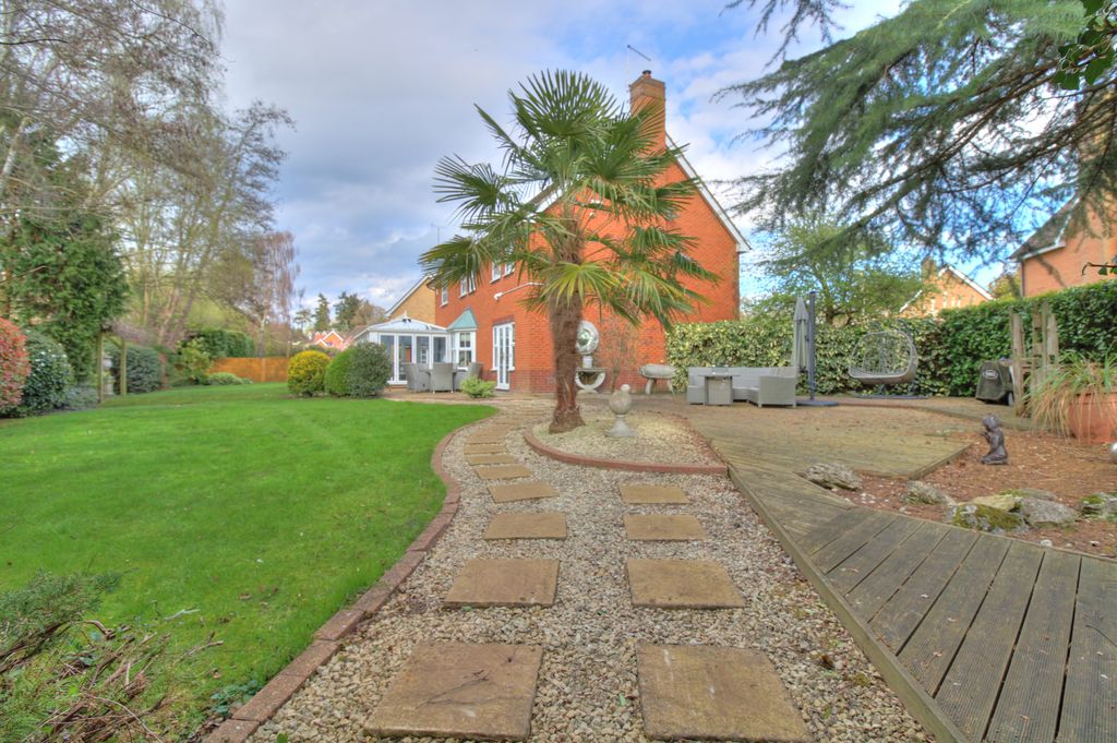 Additional image 39 of 4 bed detached house for saleStanding Stones, Northampton NN3