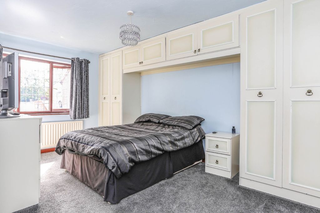 Additional image 13 of 5 bed detached house for saleRutherford Glen, Whitestone, Nuneaton CV11