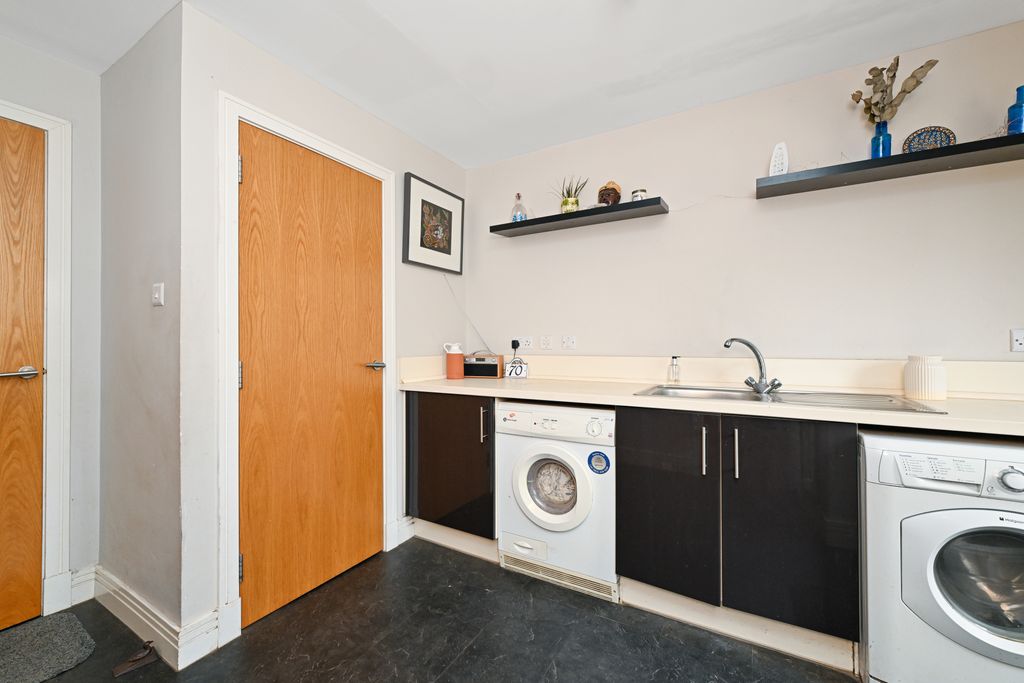 Additional image 14 of 4 bed town house for sale70 Burnbrae Road, Bonnyrigg EH19
