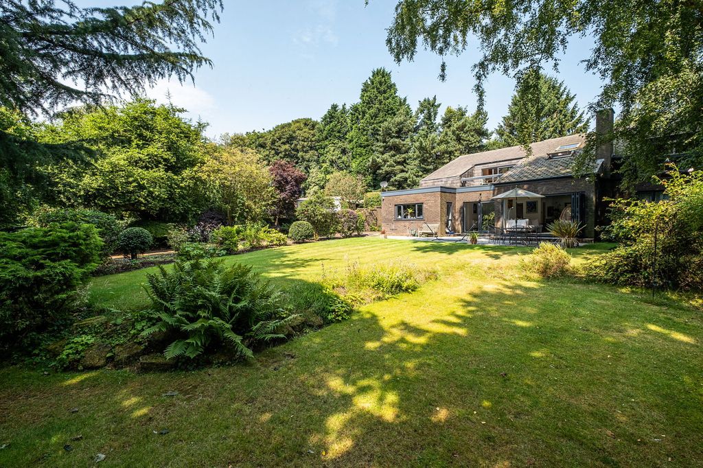 5 bed detached house for saleOver Borrowcop, Lichfield WS14