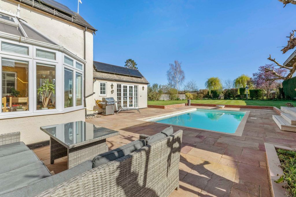Additional image 14 of 4 bed detached house for saleIlmer, Princes Risborough HP27