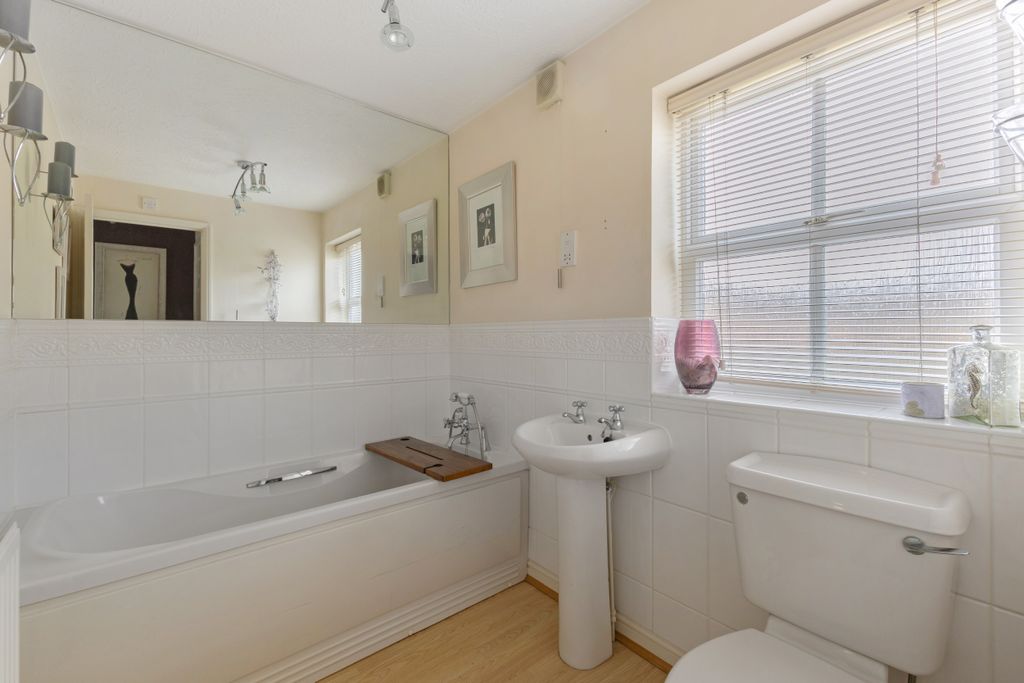 Additional image 11 of 5 bed detached house for saleAdwalton Close, Newark NG24