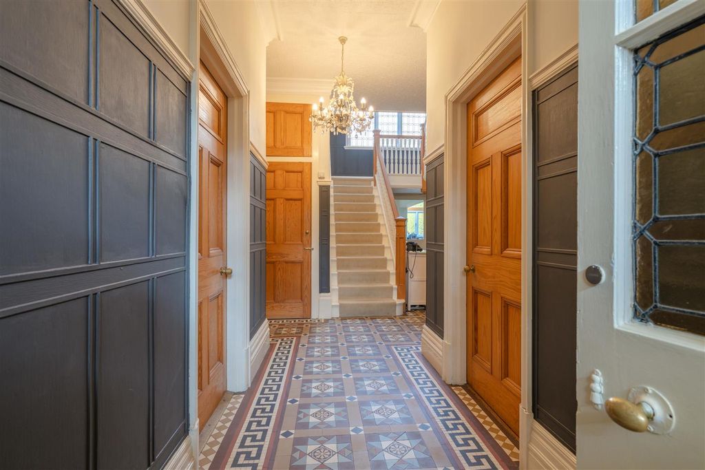 Additional image 3 of 5 bed detached house for saleThe Drive, Kingsley, Northampton NN1