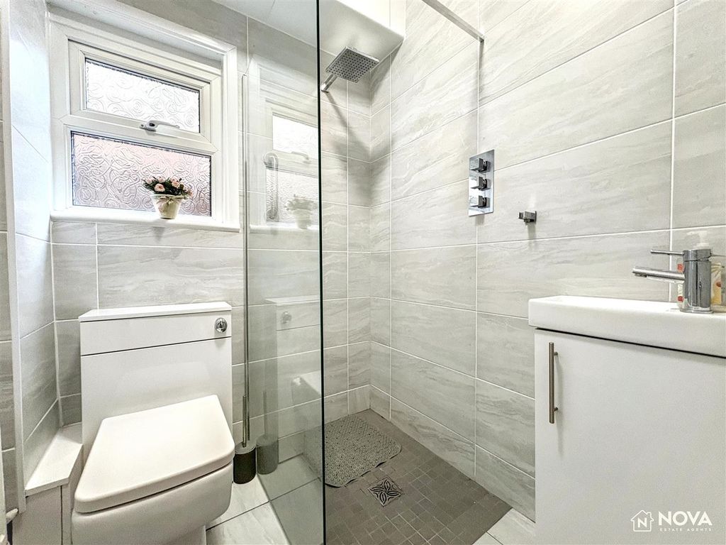 Additional image 12 of 9 bed detached house for saleLansdowne House, Luton LU3