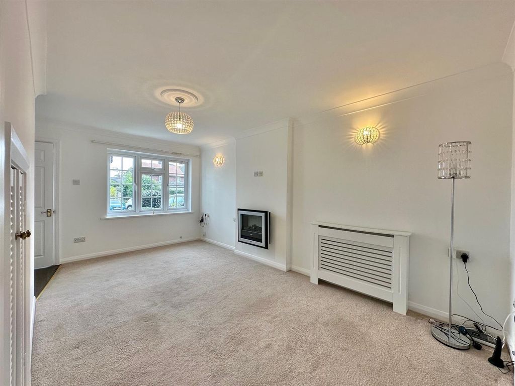 Additional image 12 of 2 bed flat for saleYew Tree Drive, Nantwich, Cheshire CW5