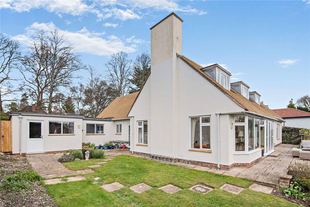 Additional image 16 of 4 bed detached house for saleGarden Close Lane, Newbury, Berkshire RG14
