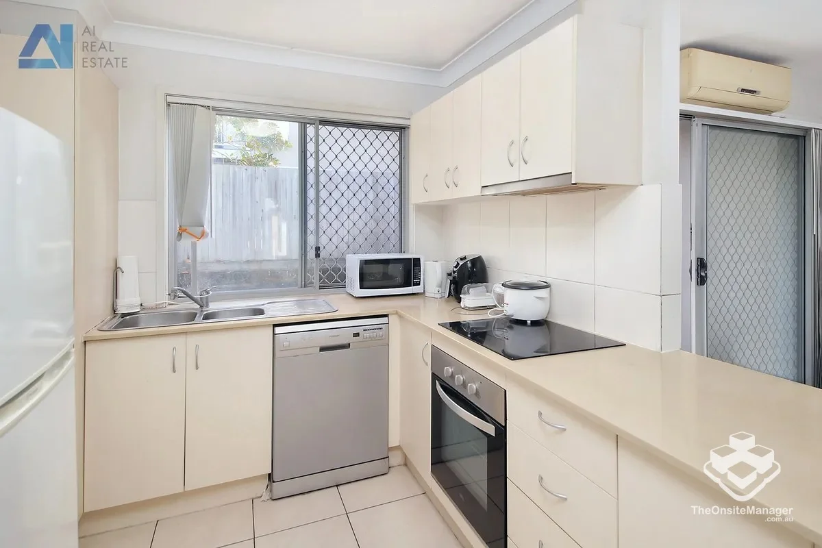 Additional image 4 of Loganlea QLD 4131