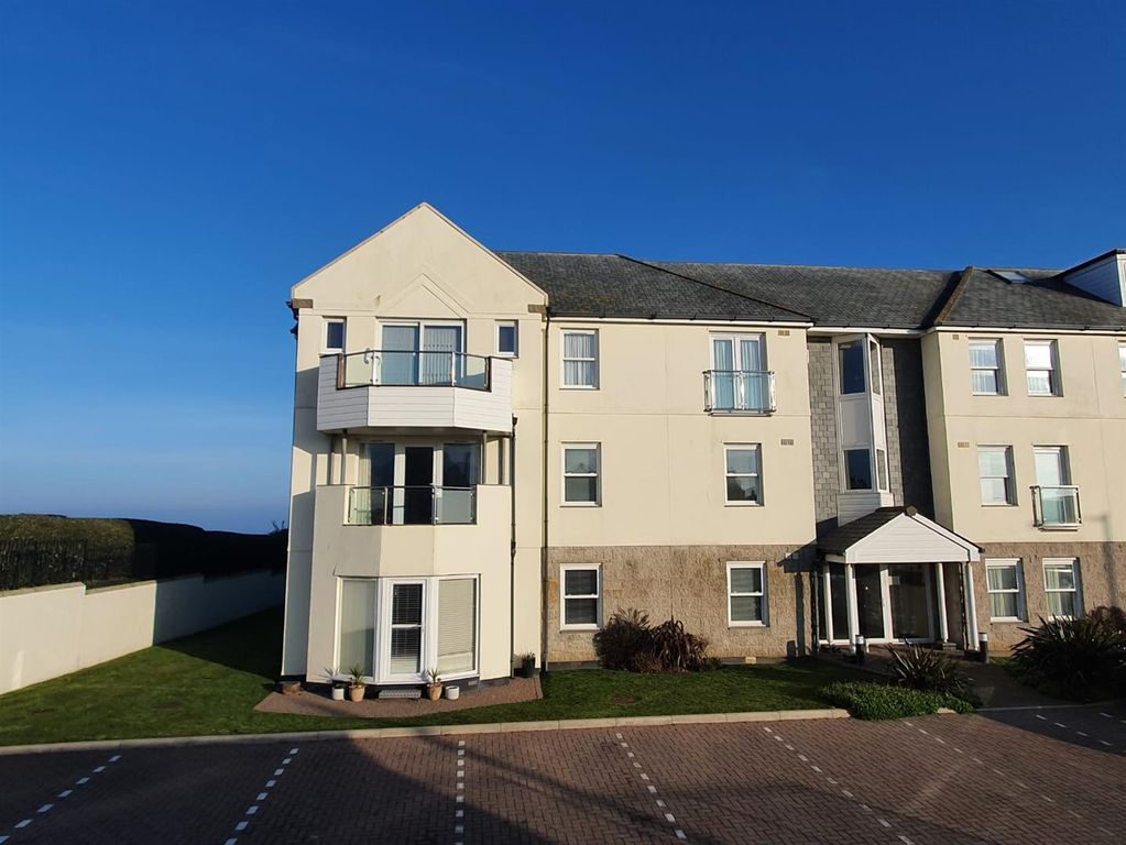 Additional image 2 of 3 bed flat for salePentire Avenue, Pentire, Newquay TR7