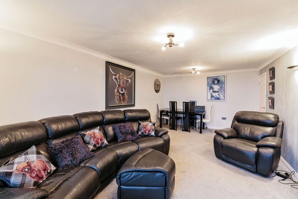 Additional image 6 of 2 bed flat for saleSouth Promenade, Lytham St. Annes, Lancashire FY8