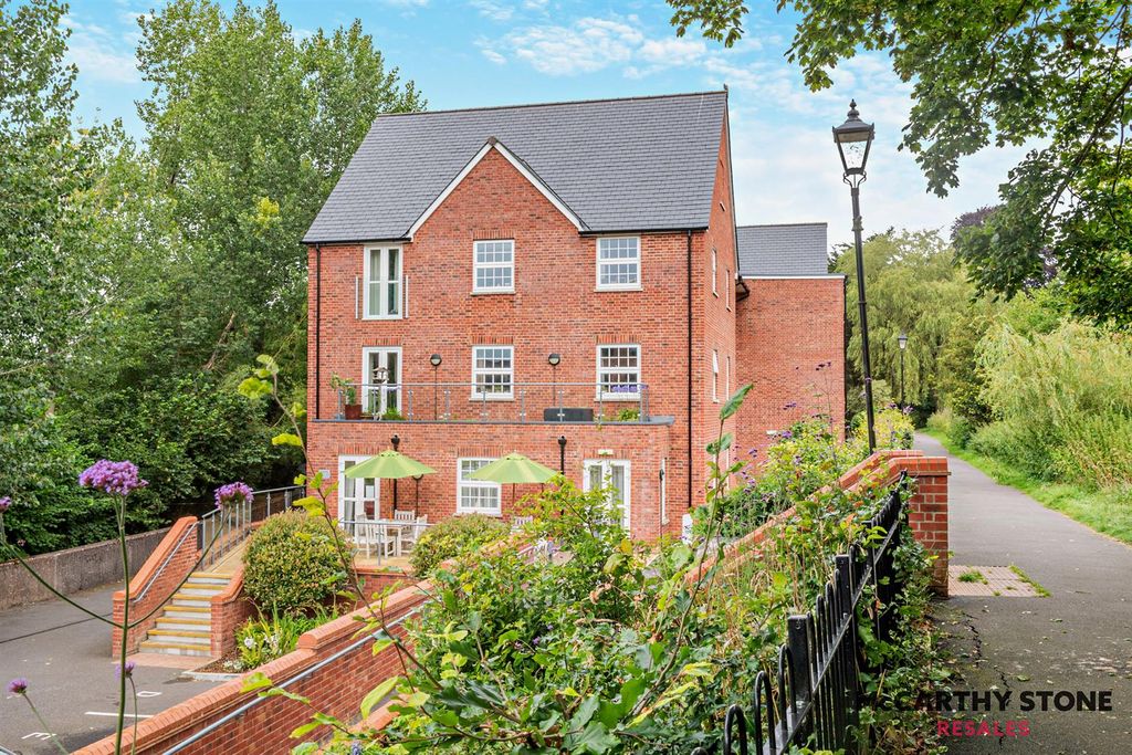 2 bed flat for saleTumbling Weir Court, Tumbling Weir Way, Ottery St. Mary EX11