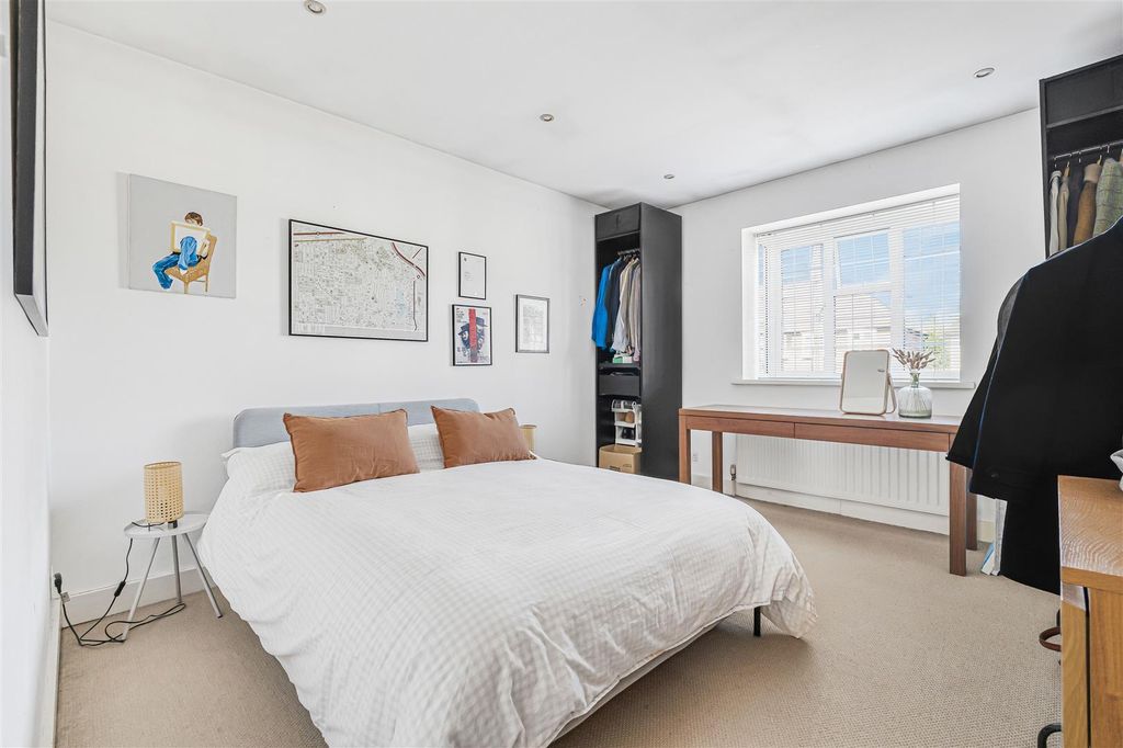 Additional image 28 of 5 bed semi-detached house for saleBeechcroft Avenue, New Malden KT3