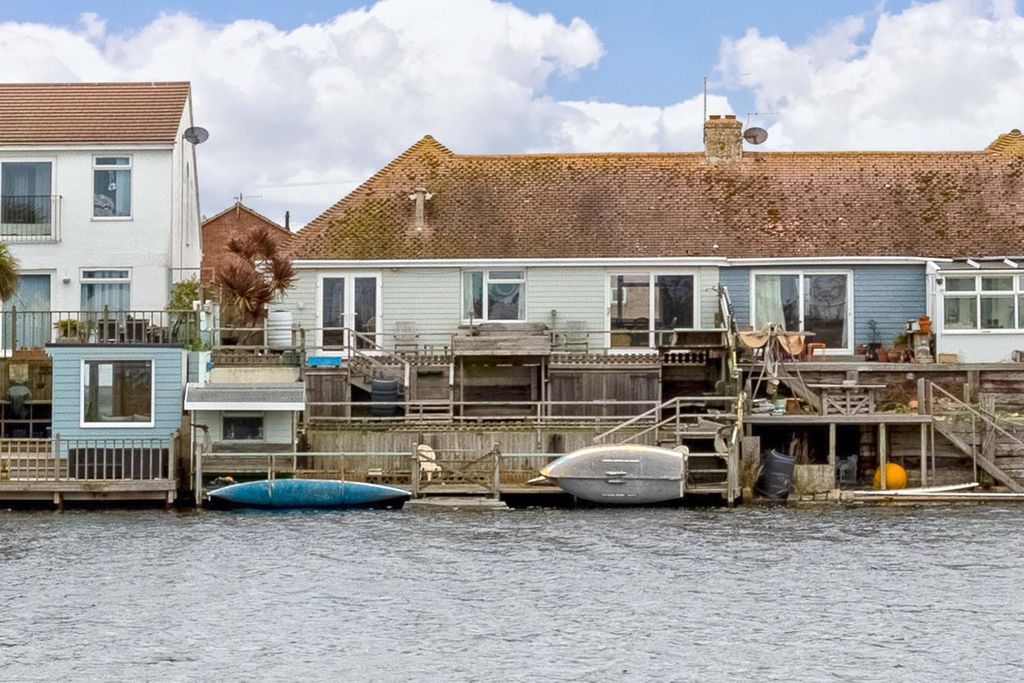 Additional image 30 of 3 bed semi-detached house for saleBrighton Road, Lancing BN15
