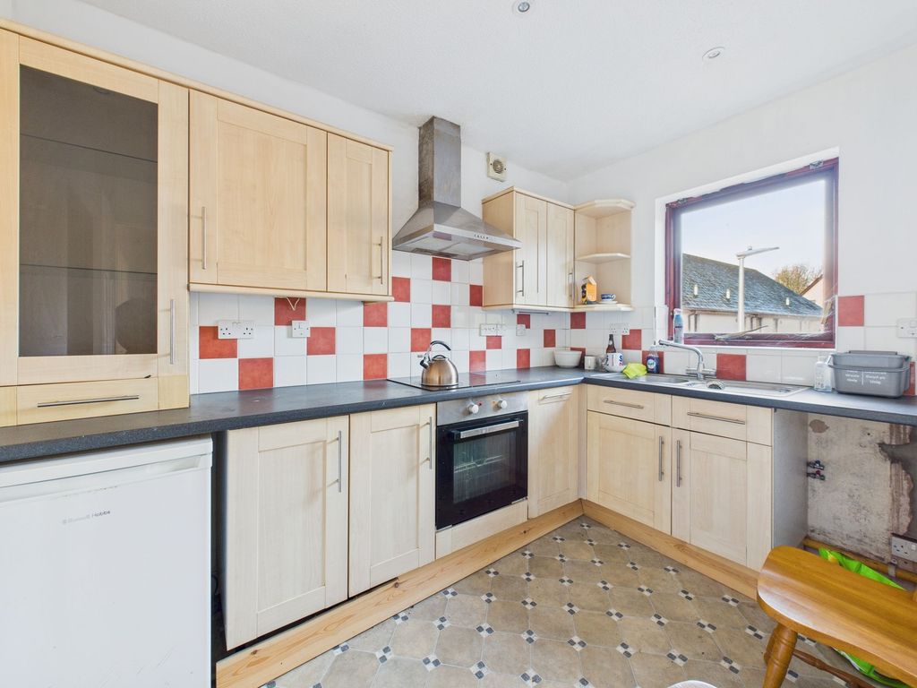1 bed flat for saleThe Clicketts, Tenby SA70 photo 2