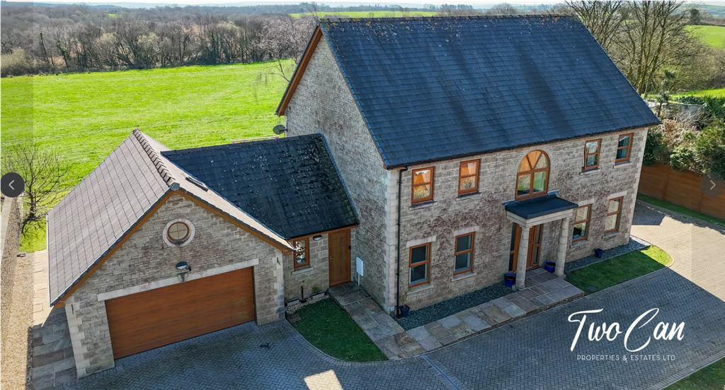 6 bed detached house for saleLlys Bryn Gwyrdd, Llanelli SA15