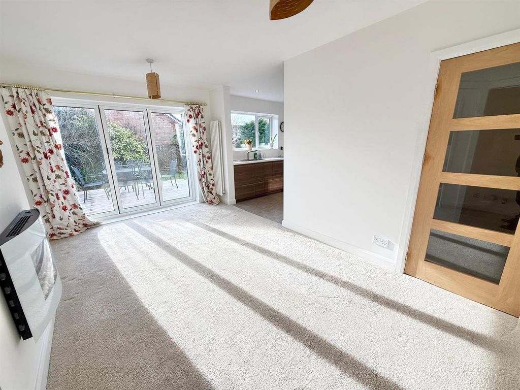 Additional image 2 of 2 bed semi-detached bungalow for saleLarch Avenue, Macclesfield SK11