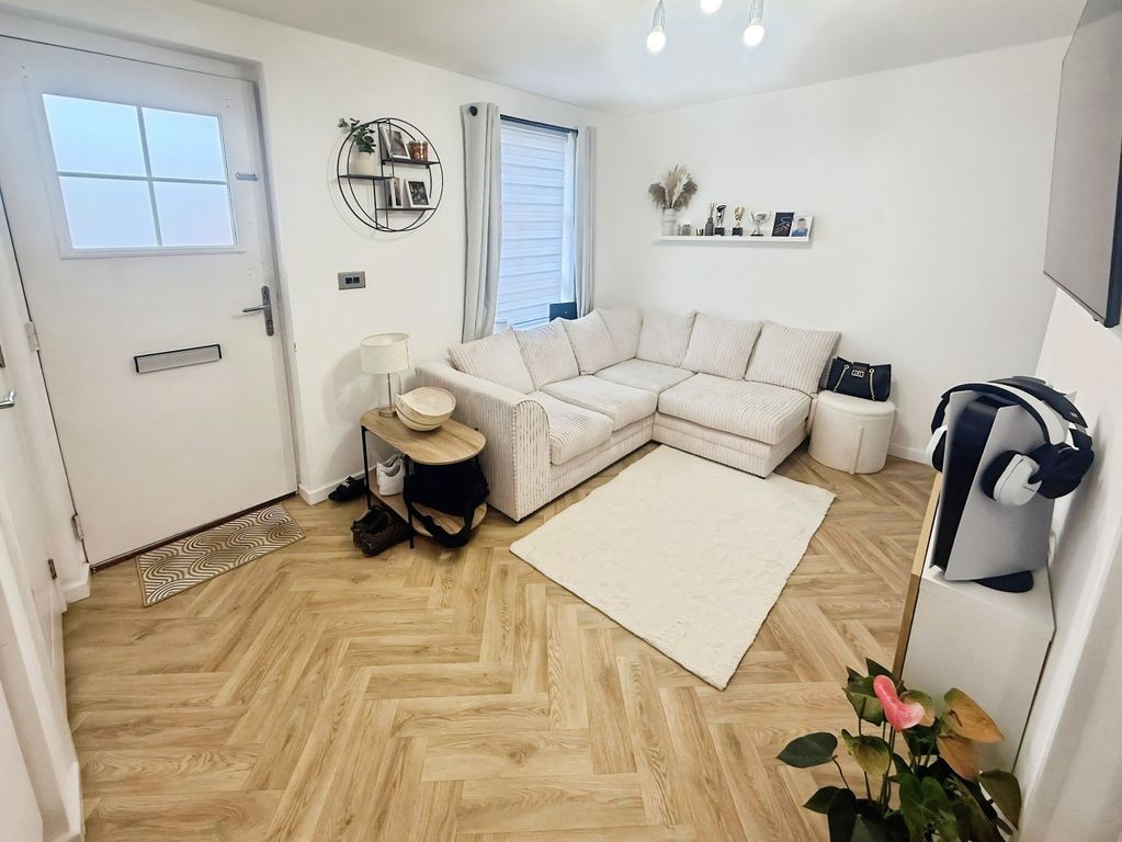 1 bed flat for salePigot Way, Lincoln LN2 photo 3