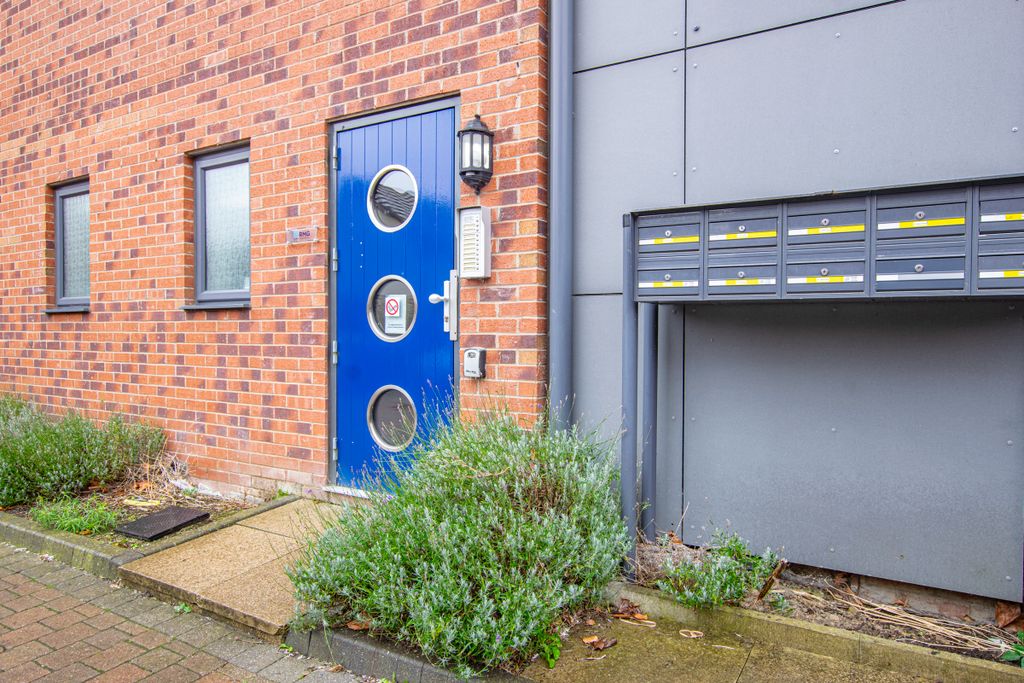 Additional image 19 of 2 bed flat for saleCable Place, Leeds LS10