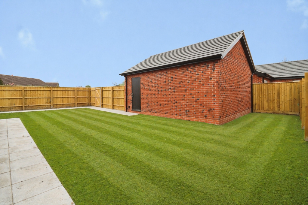 Additional image 12 of 3 bed detached bungalow for saleLegsby Court, Legsby Road, Market Rasen LN8