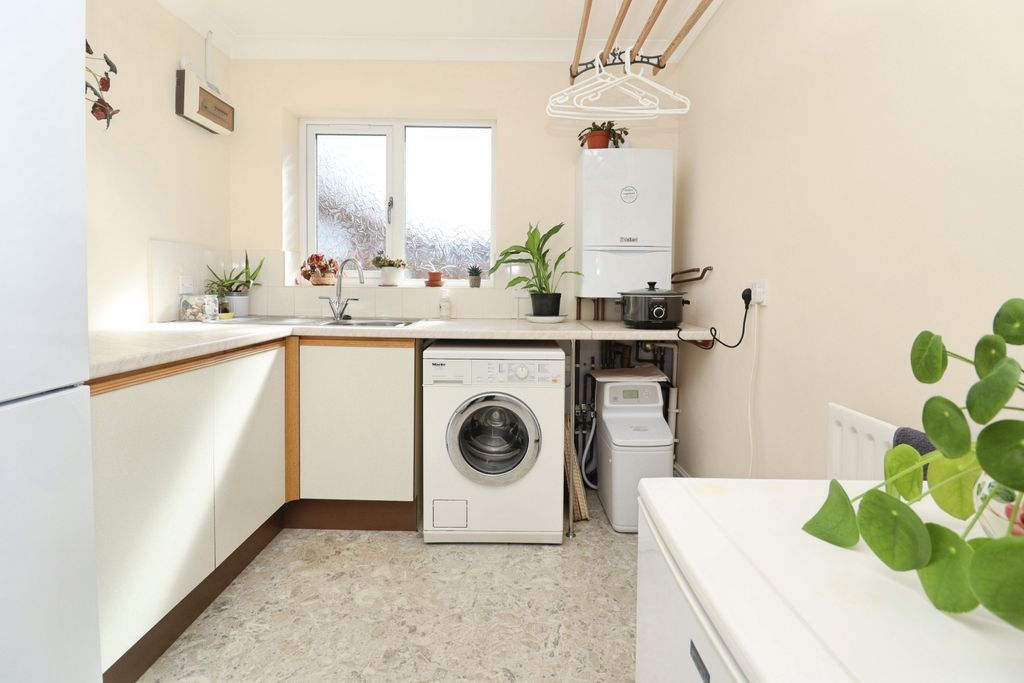 Additional image 13 of 2 bed detached bungalow for saleLegsby Road, Market Rasen LN8