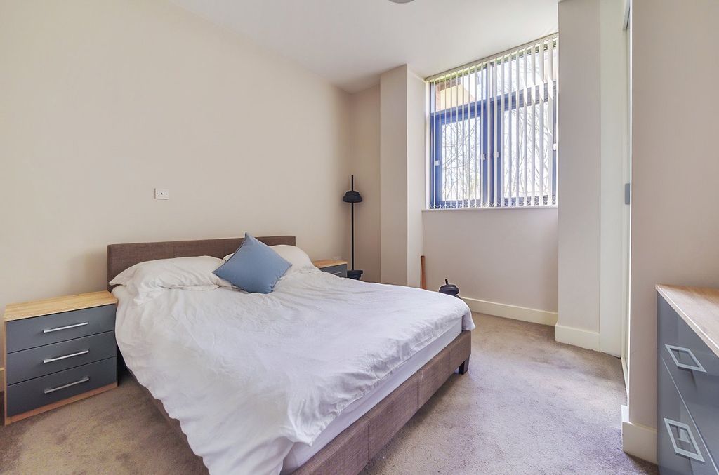 1 bed flat for saleDawsons Square, Pudsey, West Yorkshire LS28 photo 4