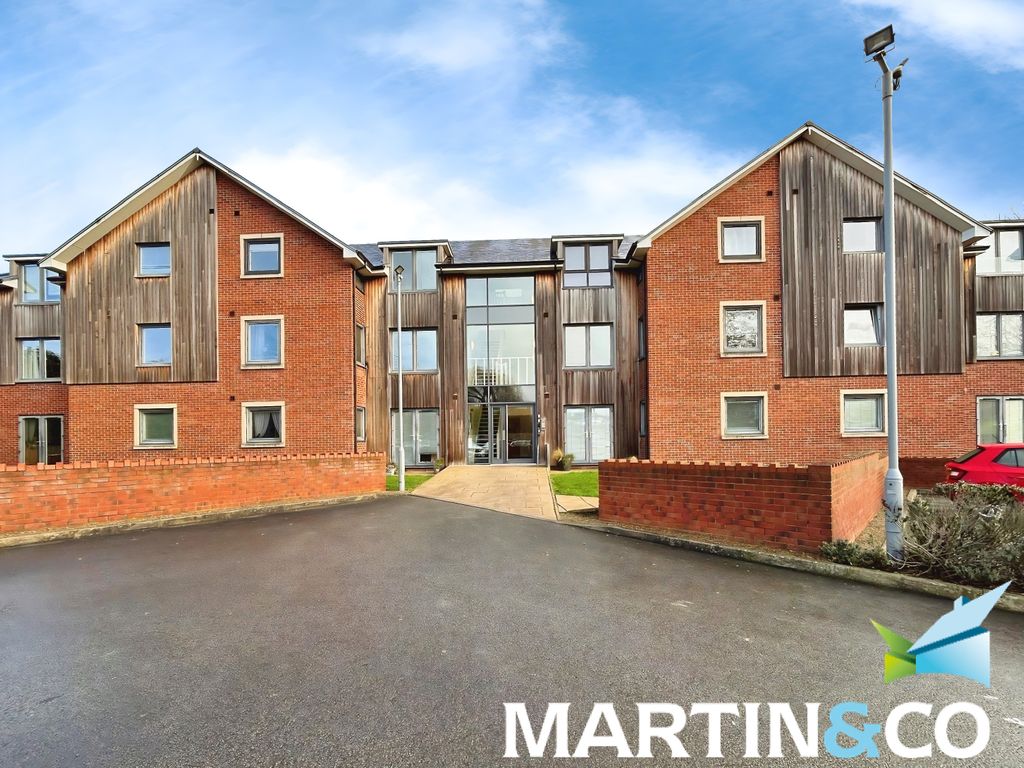1 bed flat for saleHuntsman House, Normanton, West Yorkshire WF6