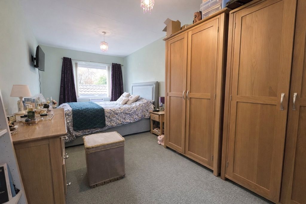 Additional image 8 of 3 bed bungalow for saleCamuset Close, Milford Haven, Dyfed SA73