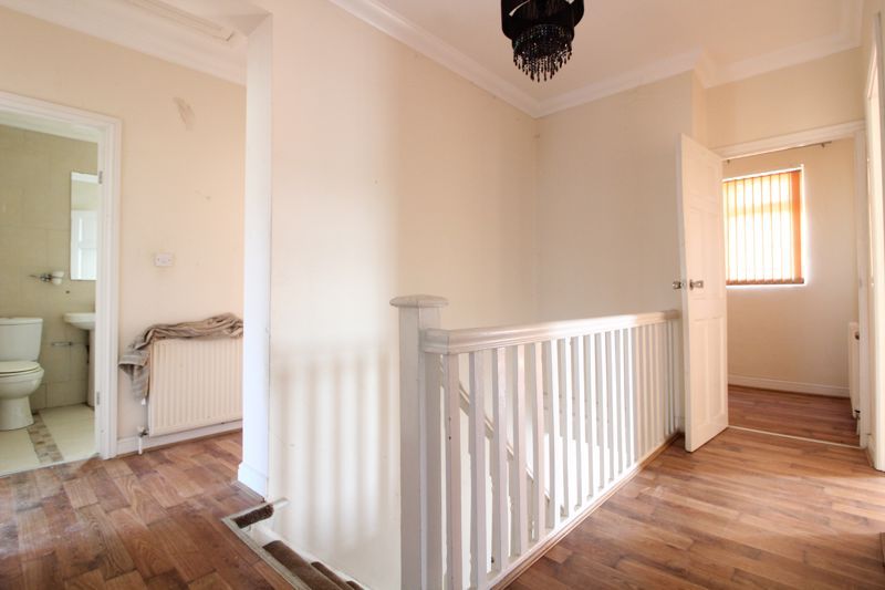 Additional image 9 of 6 bed detached house for saleChain Free On New Bedford Road, Luton LU3
