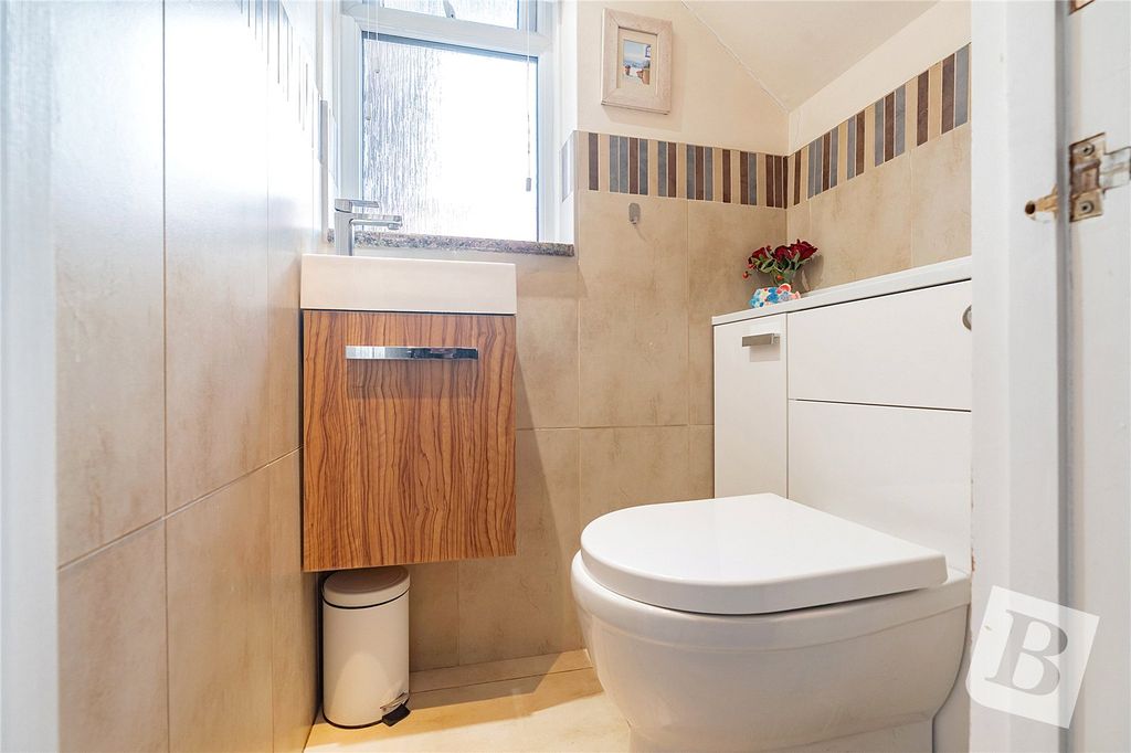 Additional image 22 of 5 bed semi-detached house for saleBrentwood Road, Ongar, Essex CM5