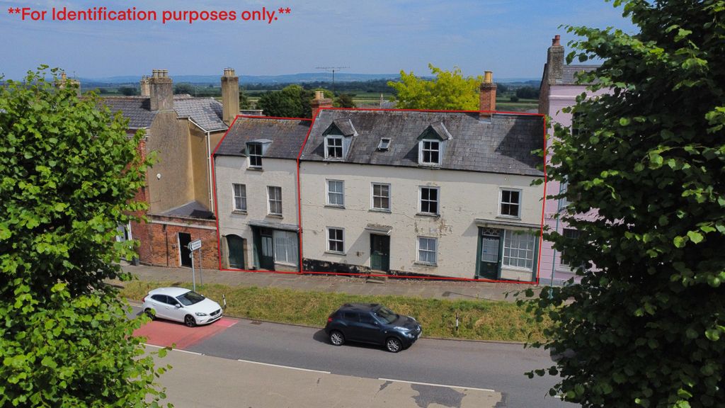 5 bed end terrace house for saleHigh St, Newnham GL14