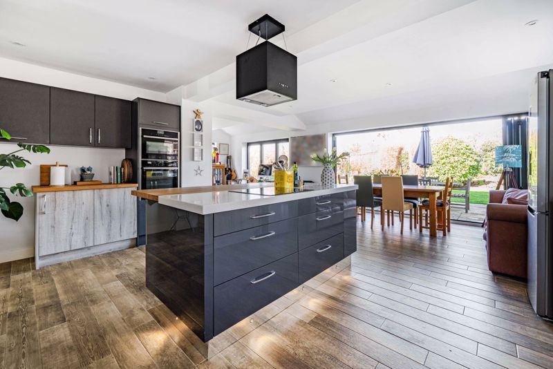 4 bed detached house for saleChester Crescent, Lee-On-The-Solent PO13 photo 2