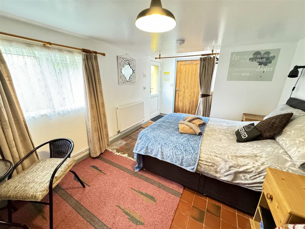 Additional image 25 of 5 bed property for saleLlanddeusant, Llangadog SA19