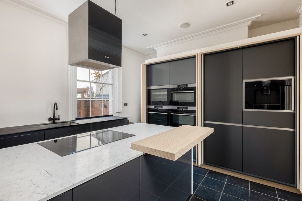 Additional image 7 of 5 bed terraced house for salePortland Street, Leamington Spa, Warwickshire CV32