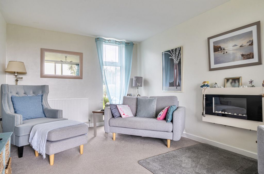 Additional image 10 of 3 bed flat for saleStation Road, Pulborough RH20