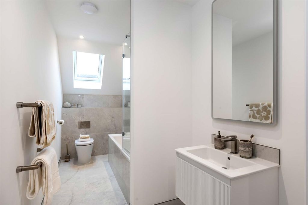 Additional image 12 of 2 bed flat for saleMclaren Court, Fetcham KT22