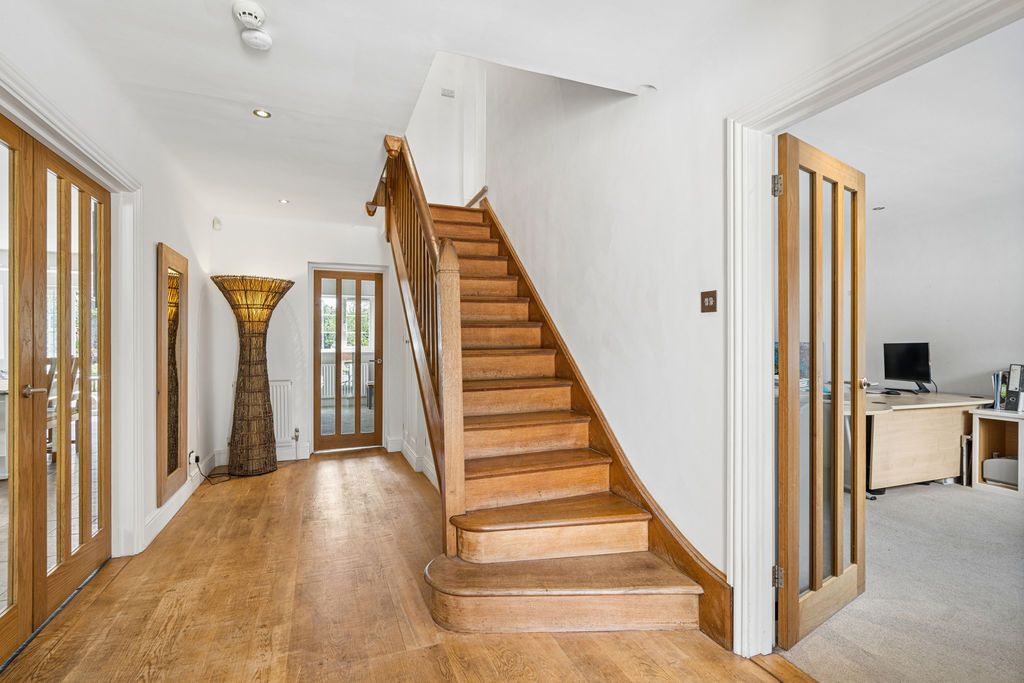 Additional image 13 of 4 bed detached house for saleHenley Road, Marlow SL7