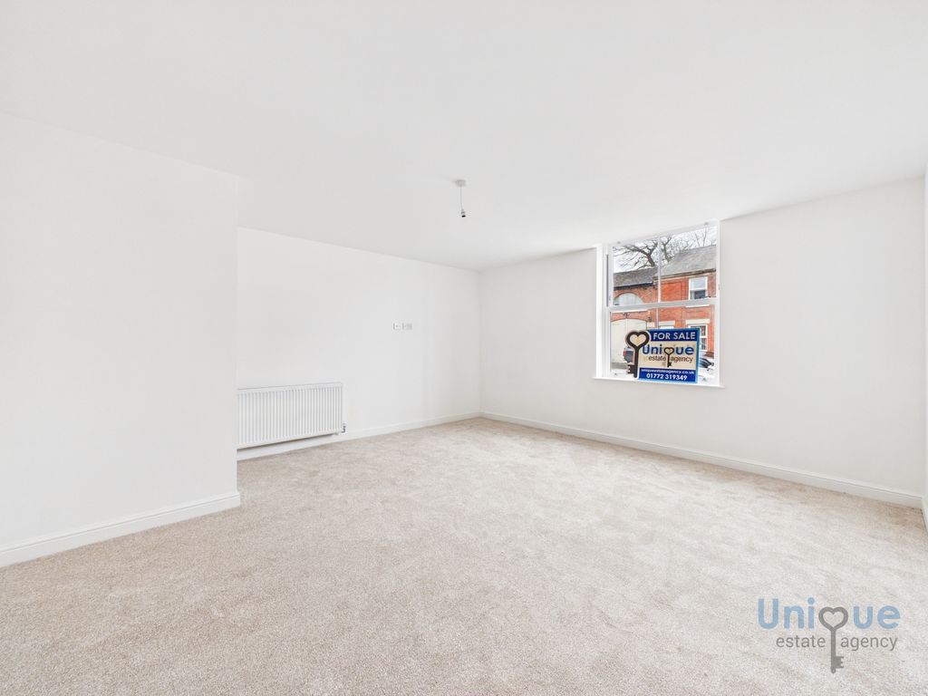 Additional image 9 of 2 bed flat for salePreston Street, Kirkham, Preston, Lancashire PR4
