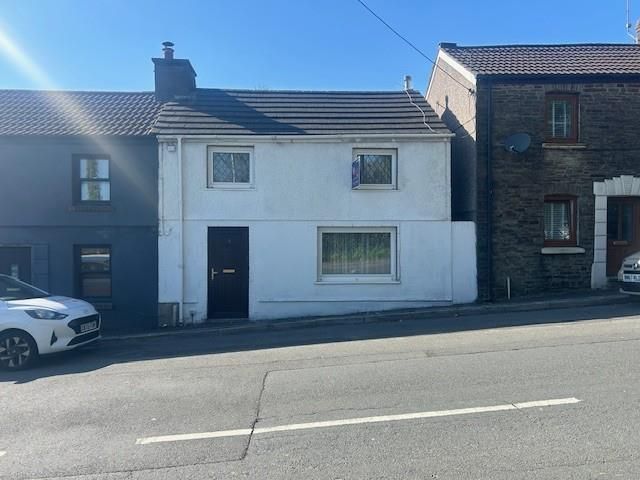 3 bed semi-detached house for saleMillfield Road, Llanelli SA14
