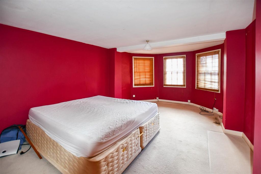 Additional image 6 of 2 bed flat for saleHigh Street, Newmarket CB8