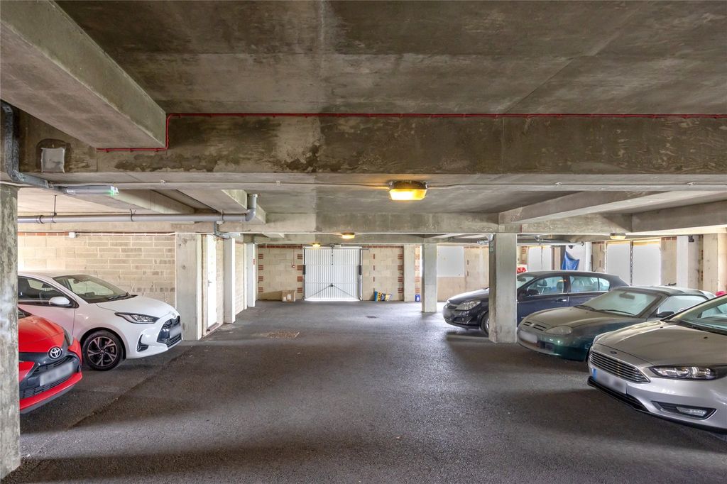 Additional image 16 of 2 bed flat for saleMarlin Court, 32 Brighton Road, Lancing, West Sussex BN15